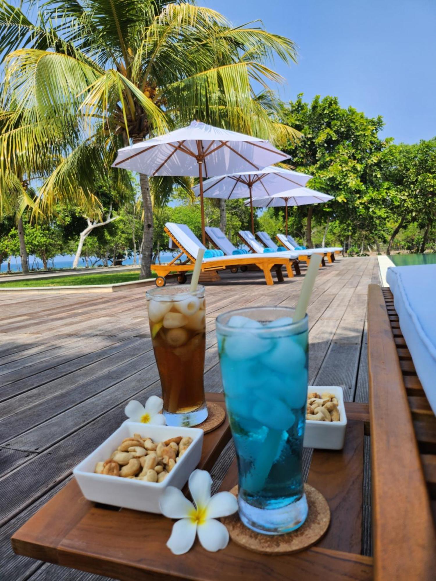 Kandora Luxury Villas Maujawa ภายนอก รูปภาพ